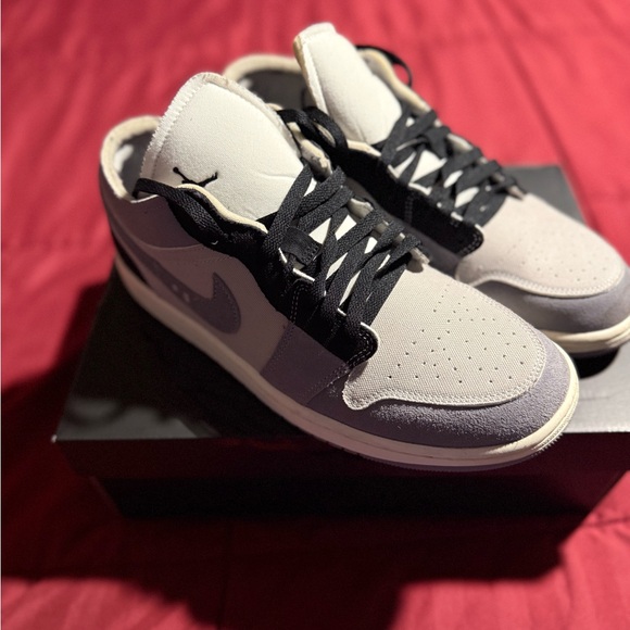 Nike Other - Men's Black and Gray Nike Sneakers